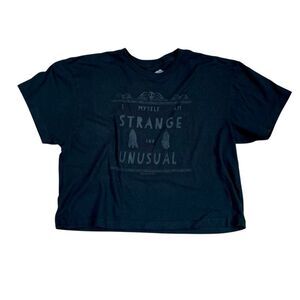 Beetlejuice "I Myself Am Strange and Unusual" Women's Black Short-Sleeve Cropped